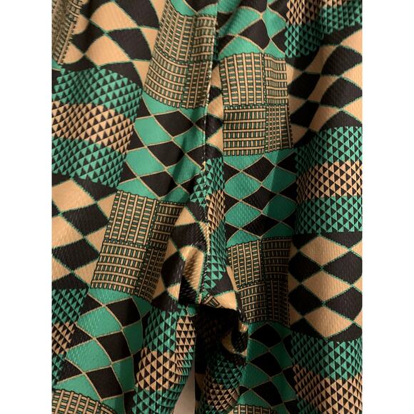 Two Hype NBA LAB Boston Celtics Team Kente Shorts Green Logo Mens Size Small - Picture 7 of 8